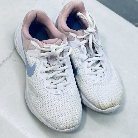 Nike Revolution 6 Shoes Womens Size 8 Running Sneakers DC3729-100 pink white - Picture 3 of 7